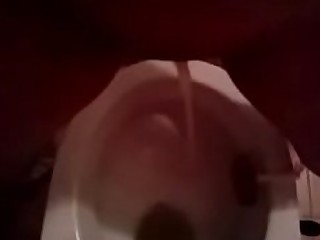 horny olie- spuitende toilet